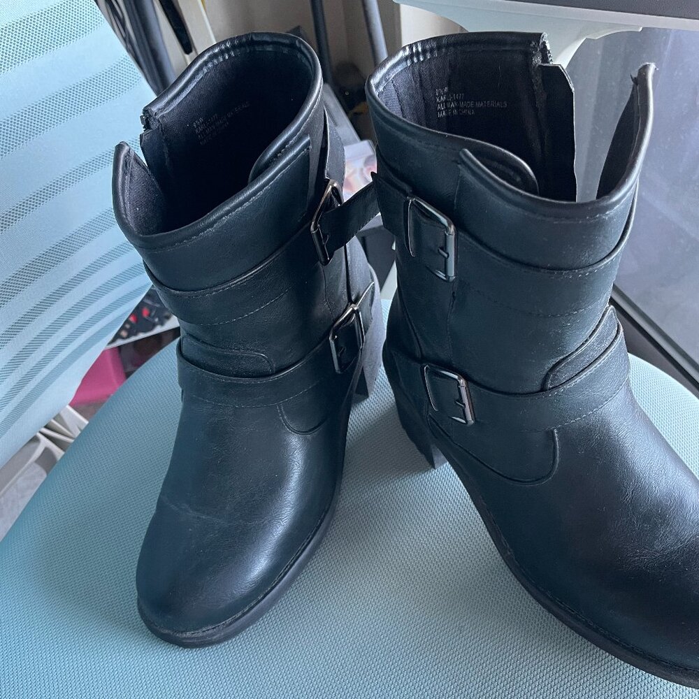 Torrid Black Strappy Buckle Bootie (WW) Ankle Zip-Up